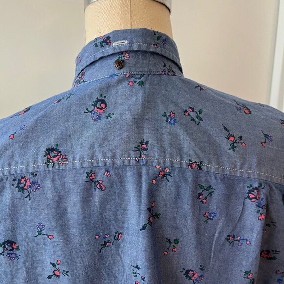 CPO Men's Blue  Floral Short Sleeve Button Down Shirt Size Medium - Picture 3 of 10